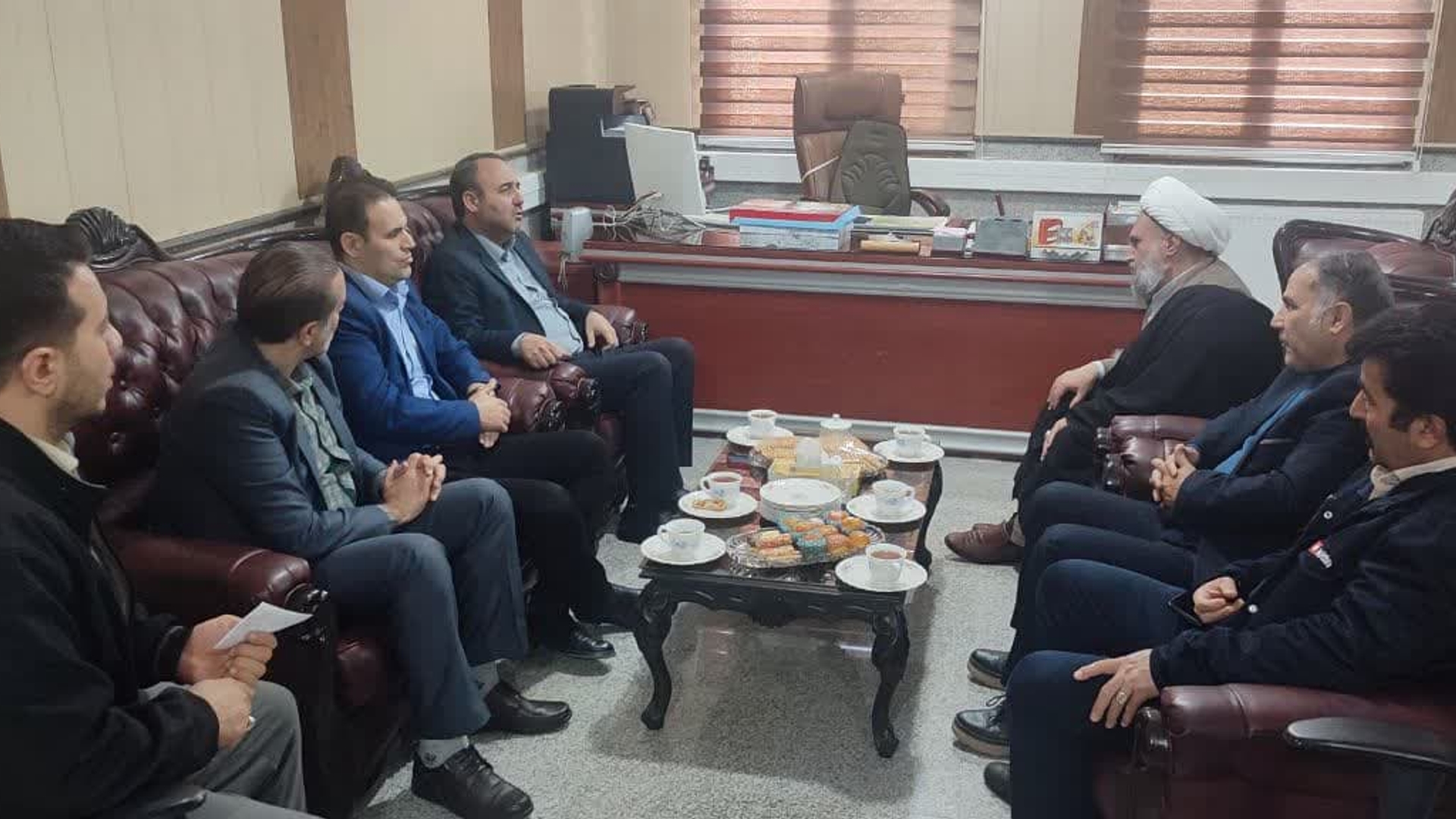 دیدار امام جمـعه زاویه با فرماندار