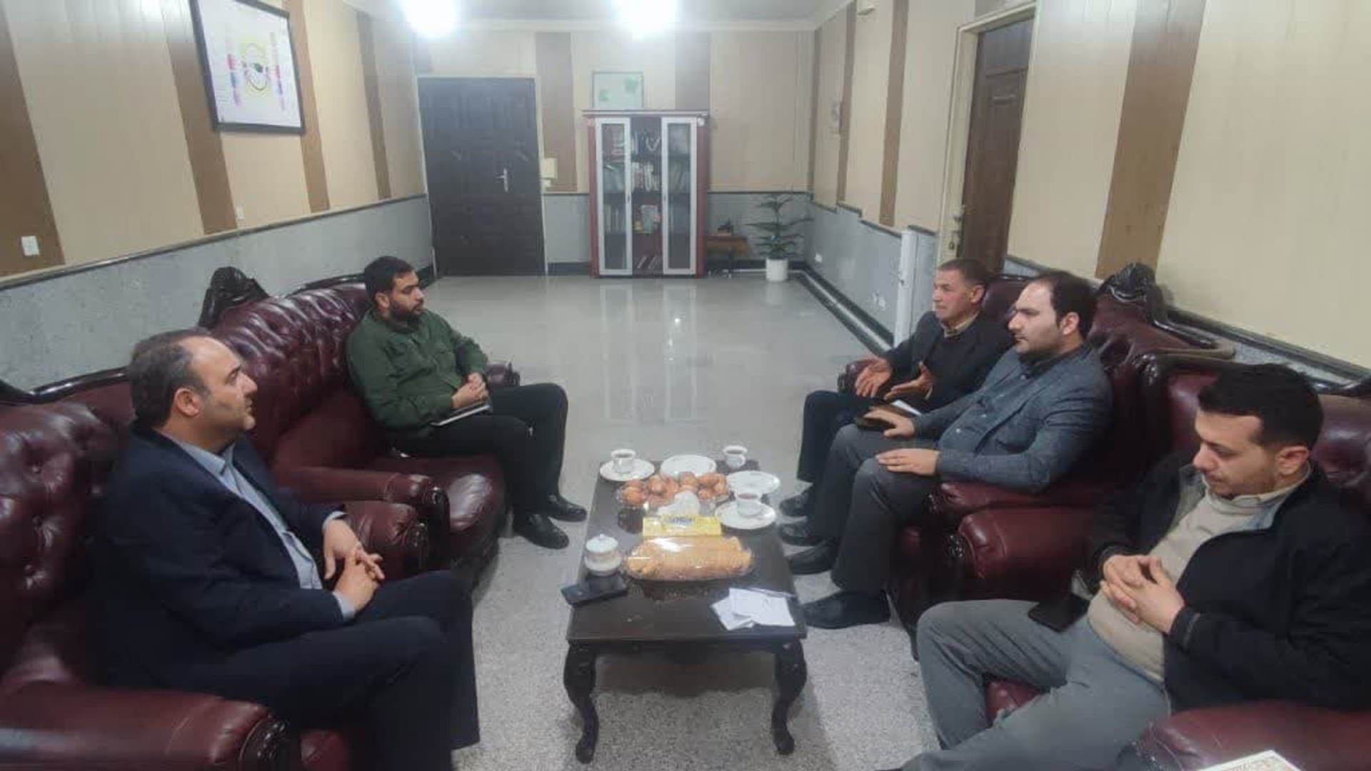 دیدار فرماندار حوزه امام خامنه ای با فرماندار