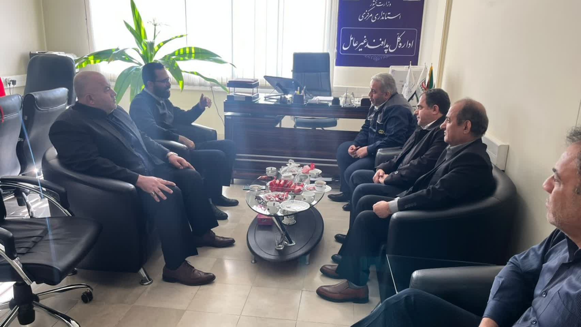 نشست و دیدار پزشگ نیا مدیرکل محترم پدافند غیرعامل با آقای قربانی مدیر عامل محترم هلدینگ هپکو به همراه هیئت همراه