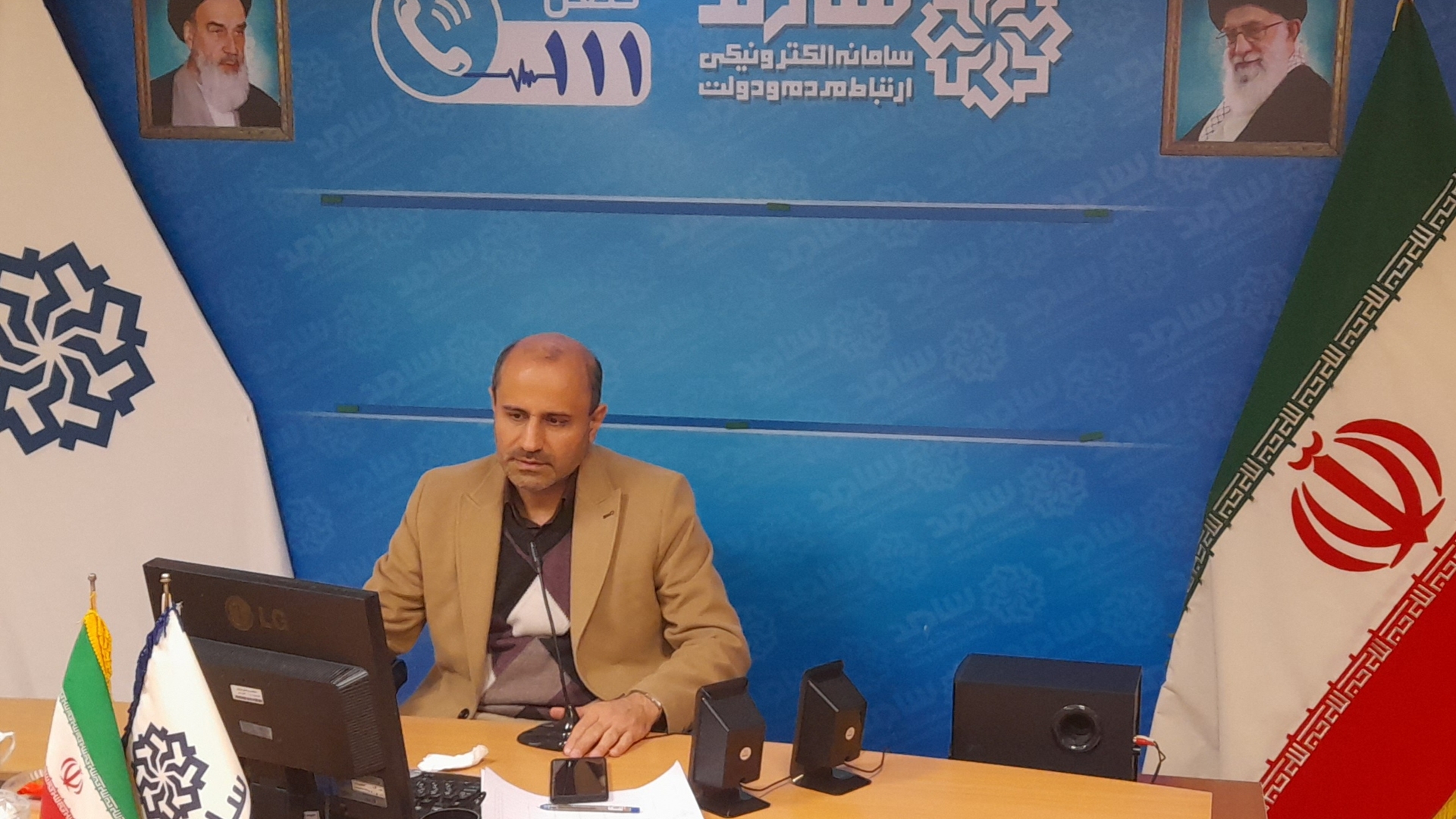 پاسخگویی مدیر کل دفتر فنی استانداری مرکزی به درخواست‌های مردمی سامانه سامد