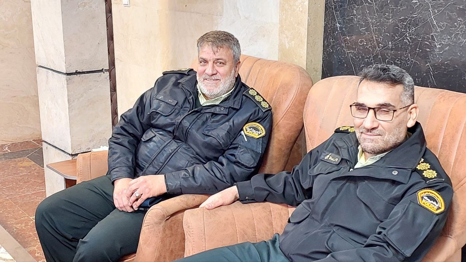 جانشین فرماندهی انتظامی استان مرکزی با سرپرست فرمانداری شهرستان محلات دیدار و گفتگو کرد.