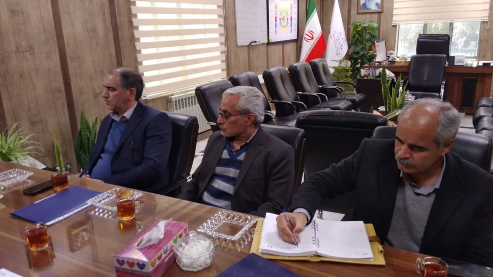 جلسه هماهنگی آموزش و تربیت نیروی متخصص مورد نیاز صنایع شهرستان خمین برگزار شد