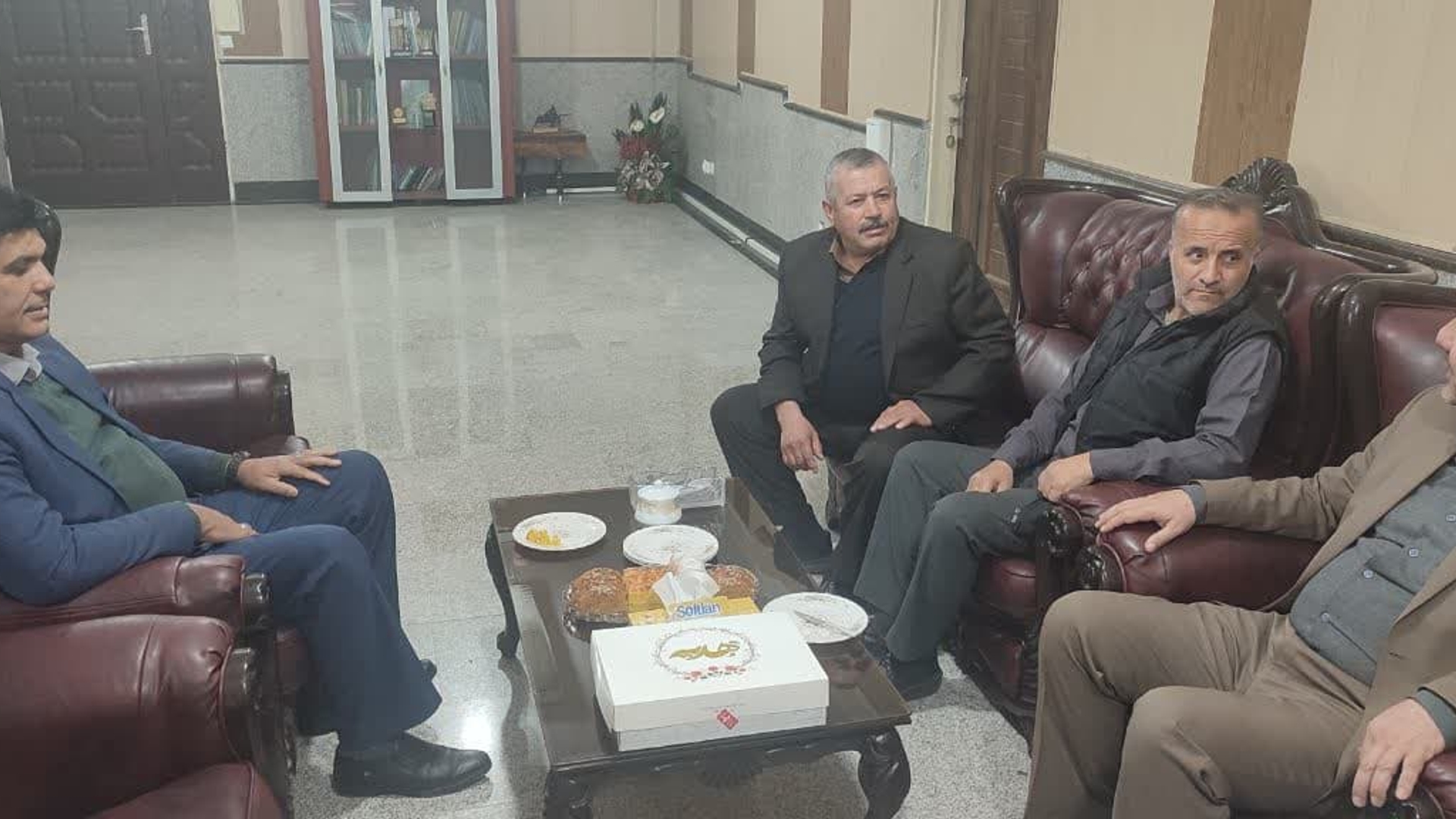 دیدار اعضای شورای اسلامی و دهیار روستای علیشار با فرماندار