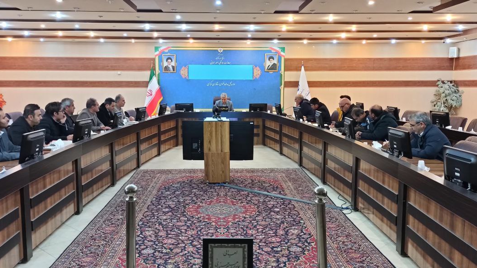 جلسه بررسی مشکلات تقاطع غیر همسطح خیرآباد برگزار گردید.