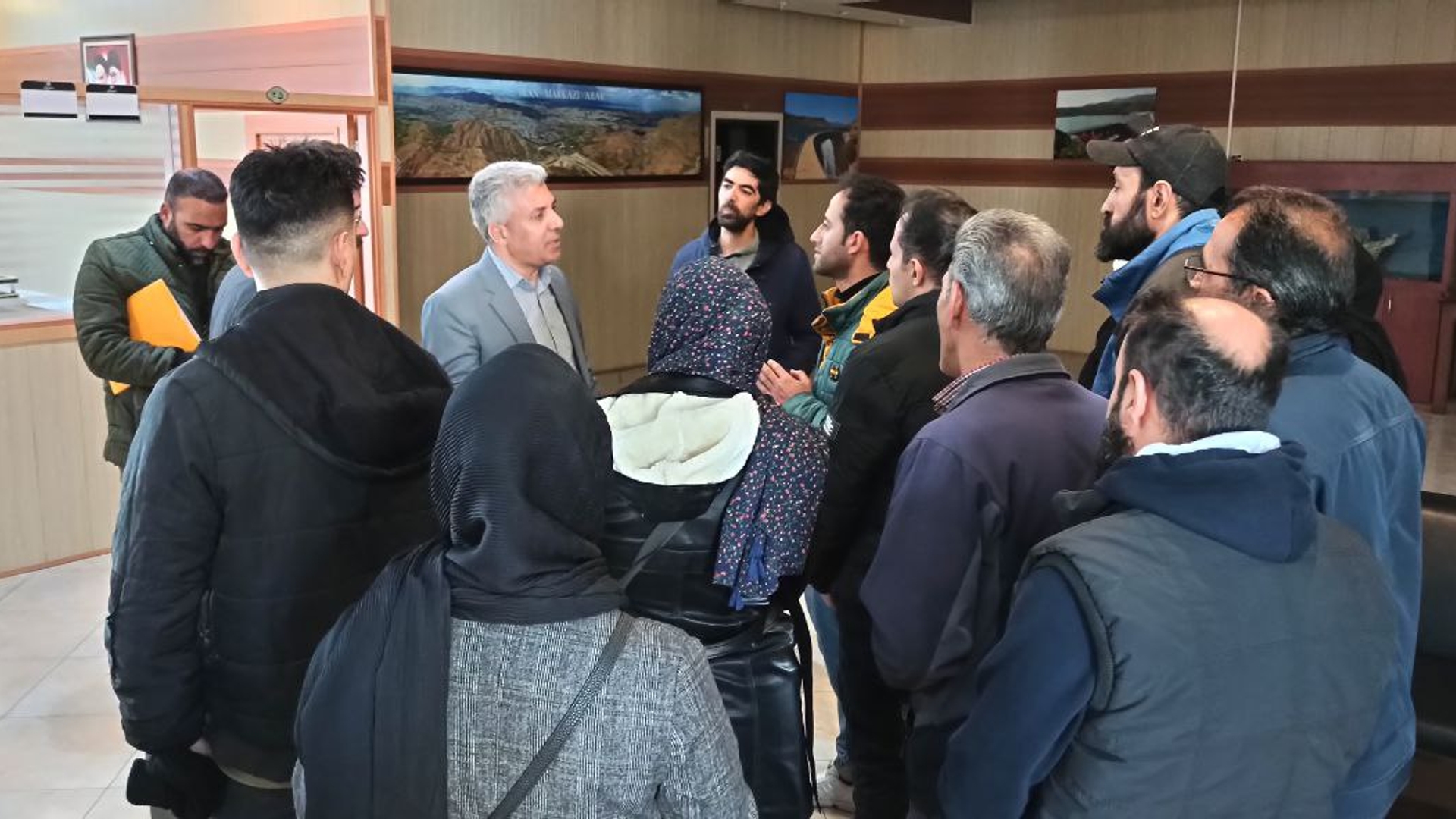 رسیدگی به مشکلات تعدادی از متقاضیان طرح مسکن ملی