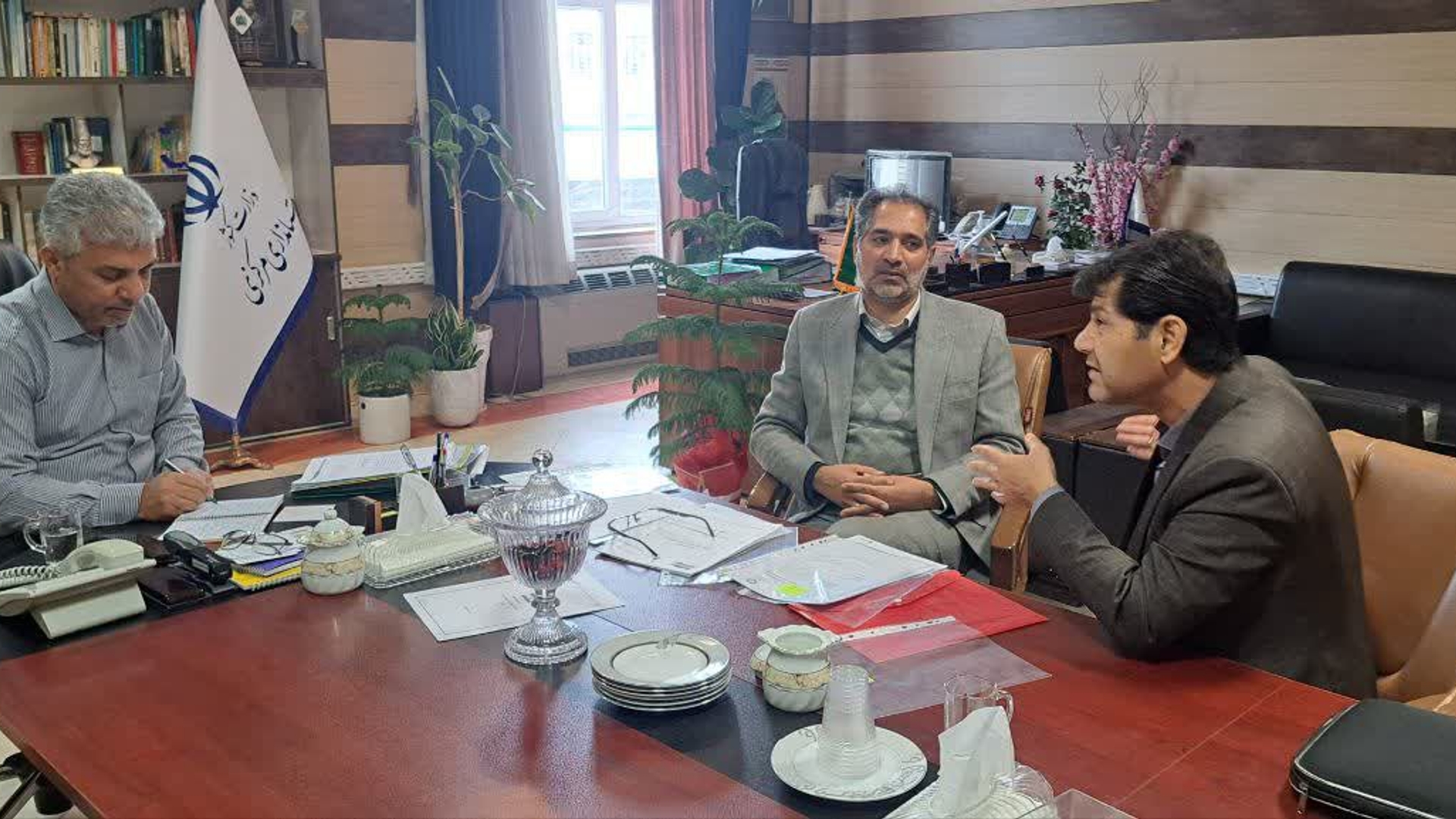 دیدار مدیرعامل شرکت مخابرات استان با سرپرست معاونت هماهنگی امور عمرانی