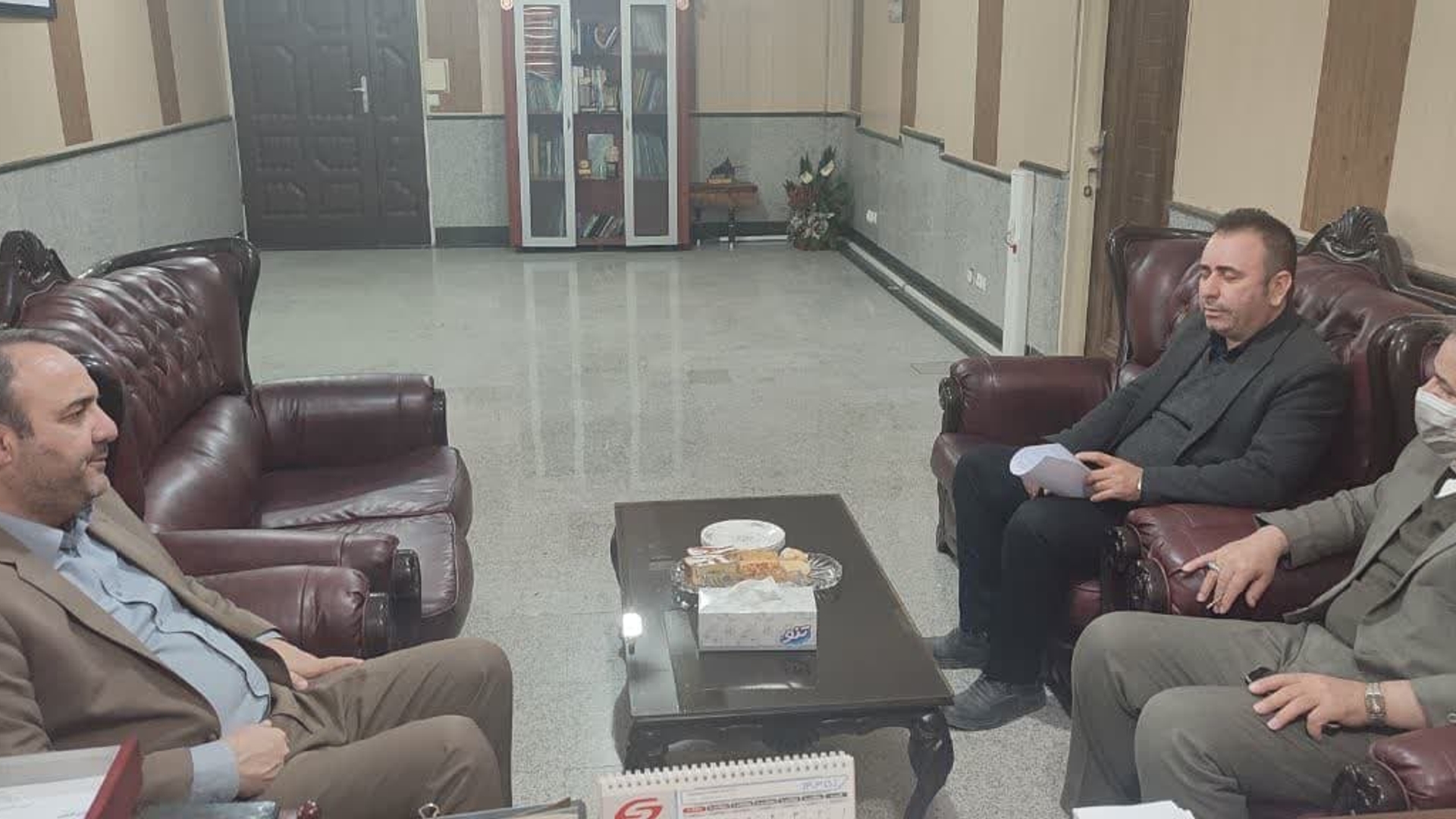 دیدار رئیس اداره دامپزشکی با فرماندار