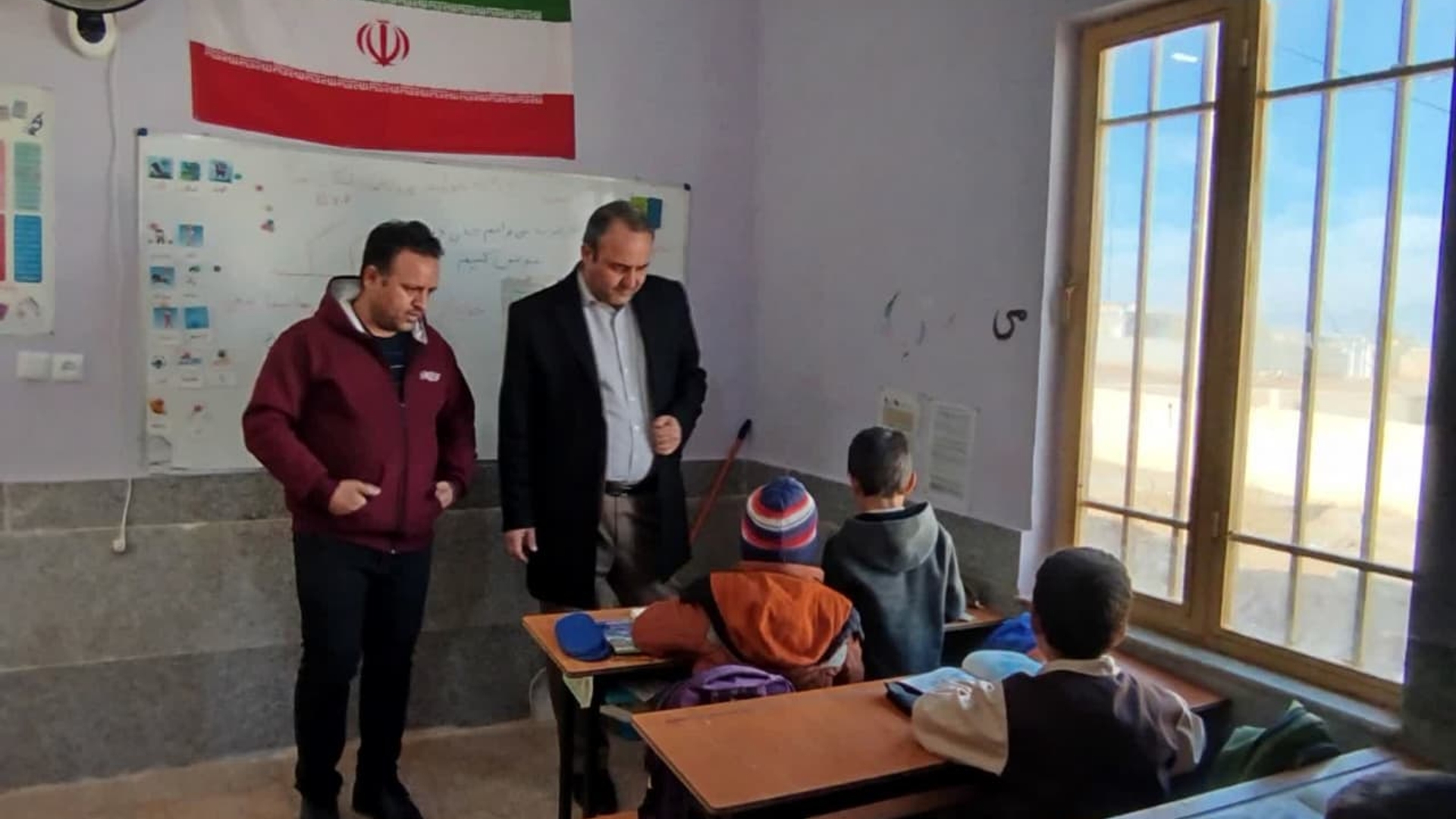 بازدید  از مدرسه روستای عشایری خانکهریز بخش زاویه