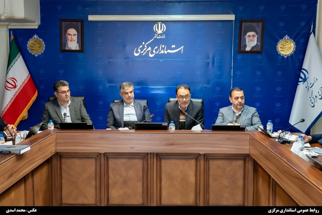 هدف‌گذاری برای احداث شهرک‌های گلخانه‌ای جدید در استان مرکزی