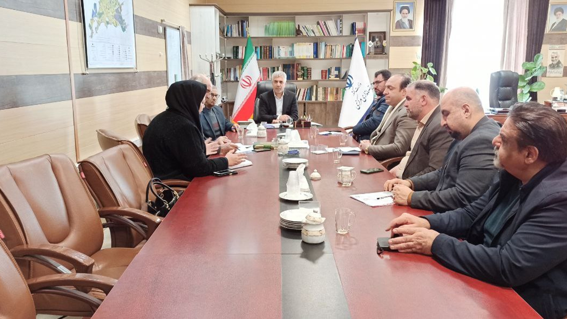 دیدار اعضای شورای اسلامی استان با سرپرست معاونت هماهنگی امور عمرانی