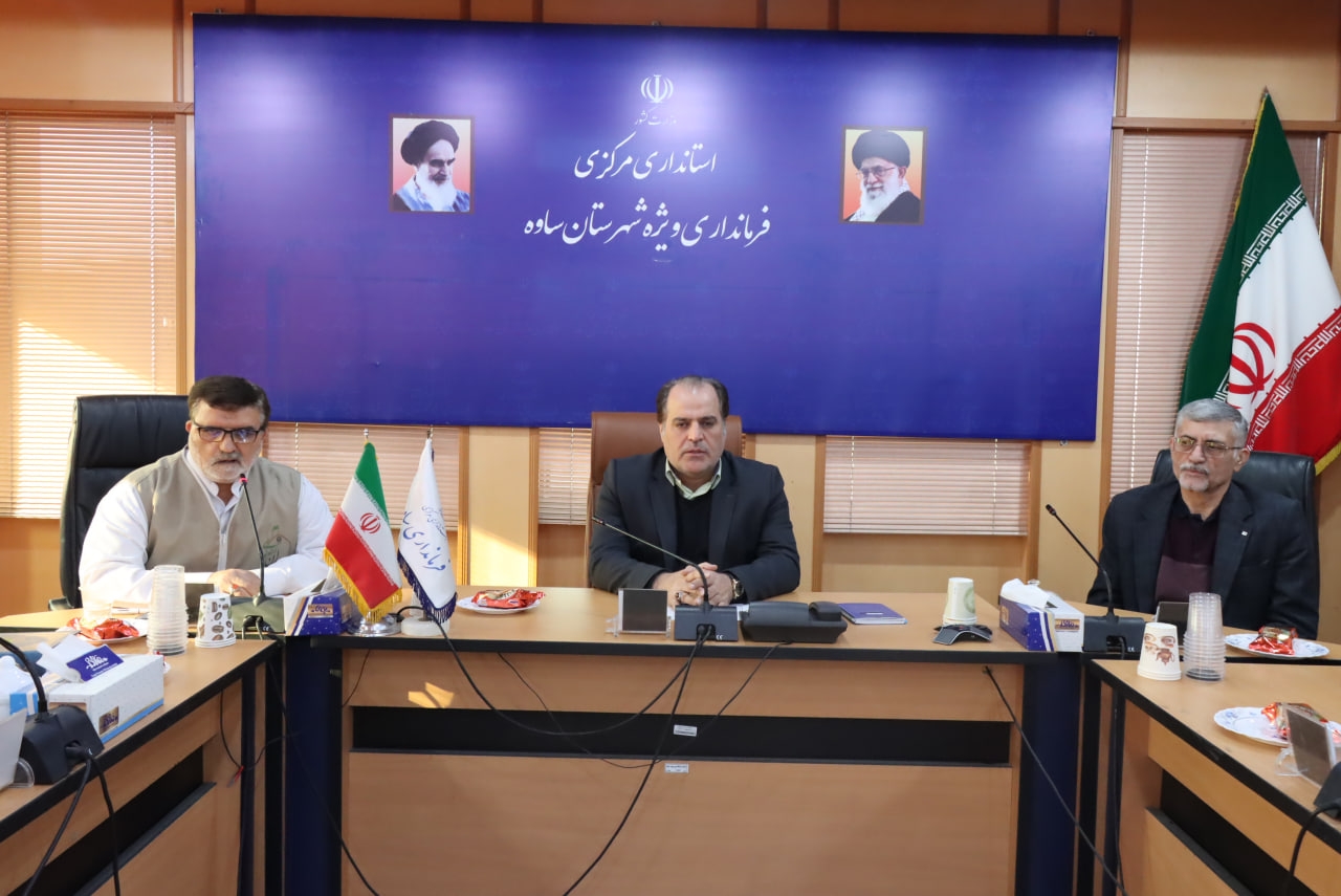 دیدار جمعی از خادم یاران رضوی با فرماندار ویژه ساوه