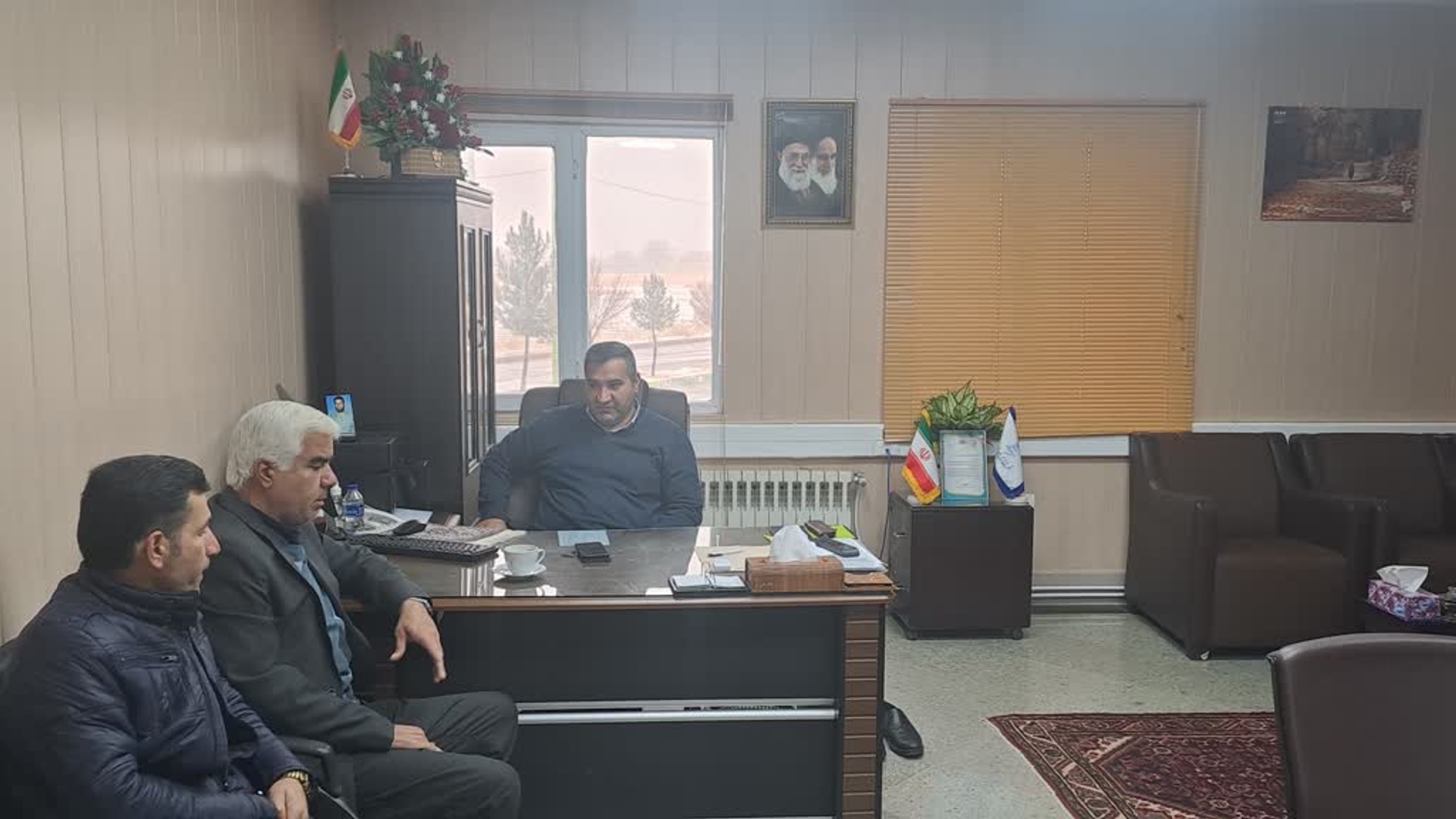 نشست  شورای اسلامی و دهیار اسفندان با سرپرست فرمانداری