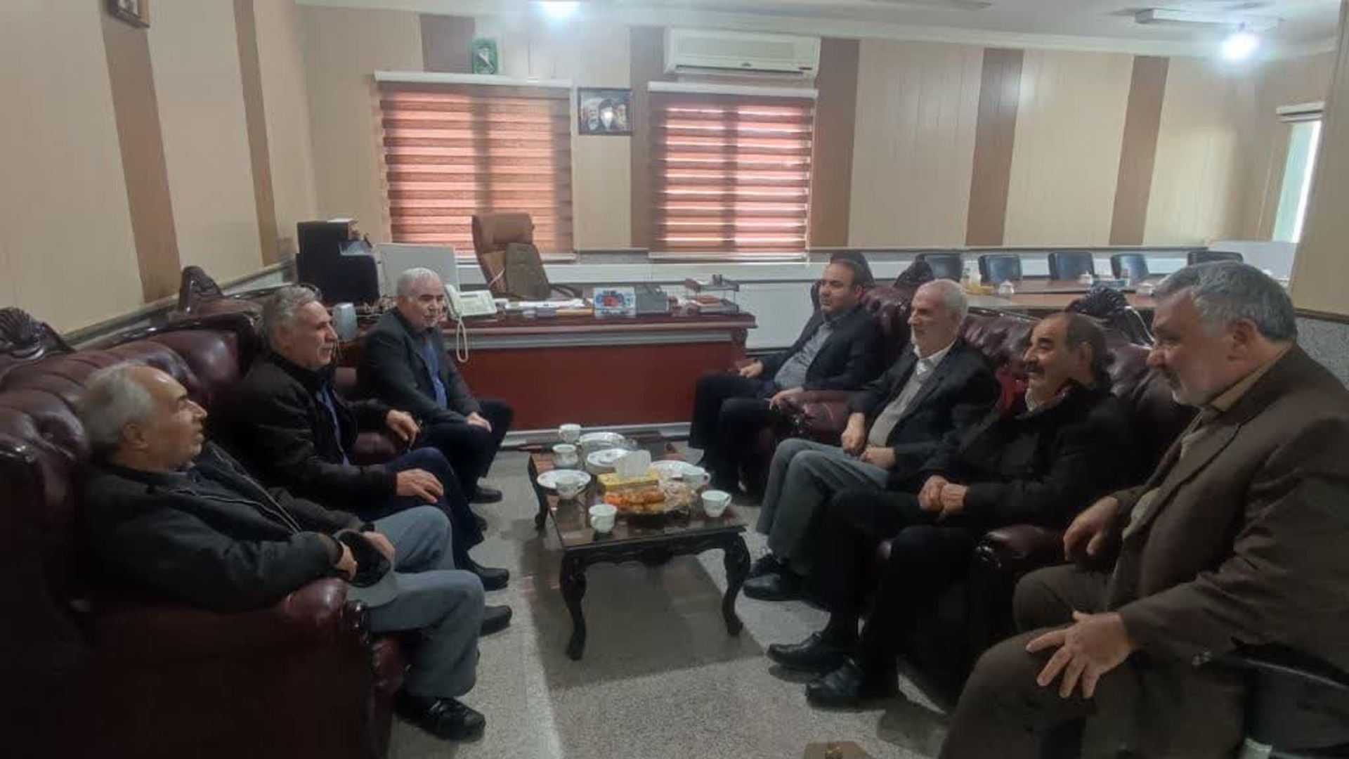 دیدار تعدادی از بازنشستگان جهاد کشاورزی با فرماندار