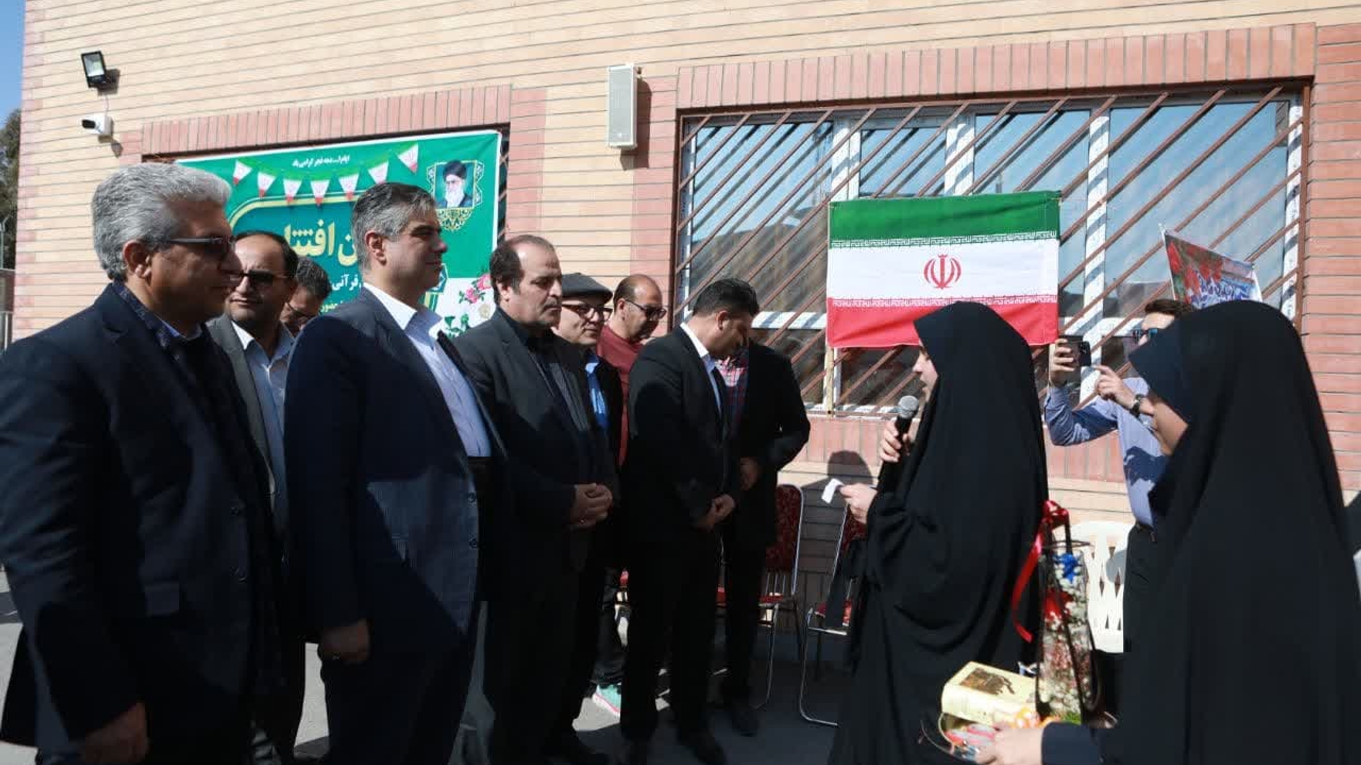 با حضور استاندار مرکزی؛
مدرسه قرآنی خیّرساز مرحوم نسرین عرب در ساوه افتتاح شد