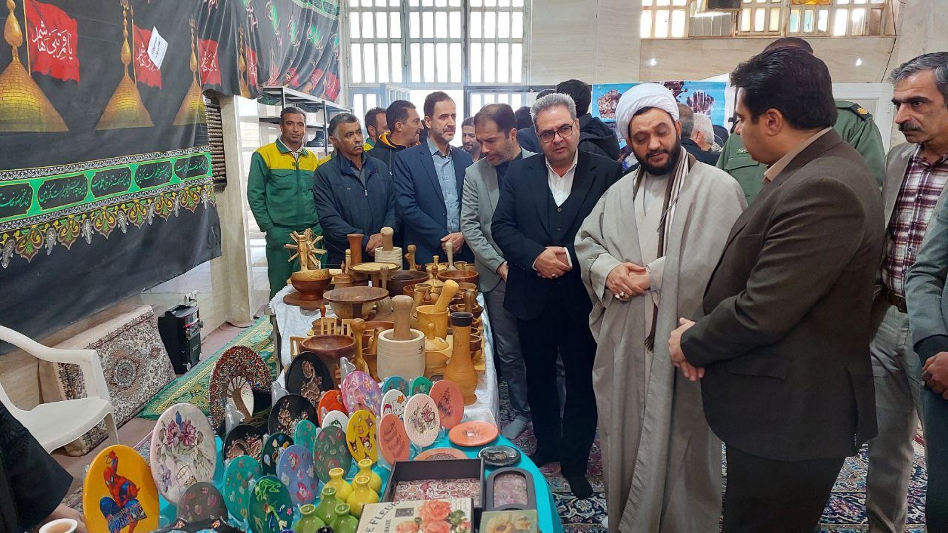 افتتاح هفتمین نمایشگاه صنایع دستی بانوان در باقرآبادِ نیم‌ور