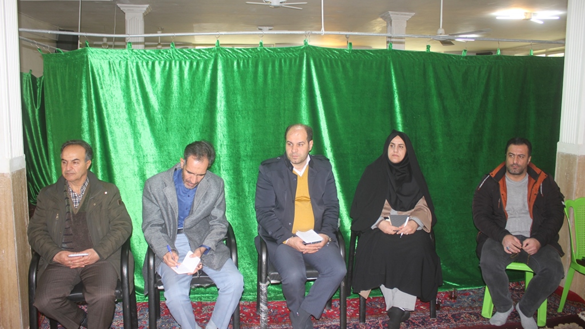 نشست بررسی مسائل و مشکلات روستای سیان علیا شهرستان خمین برگزار شد