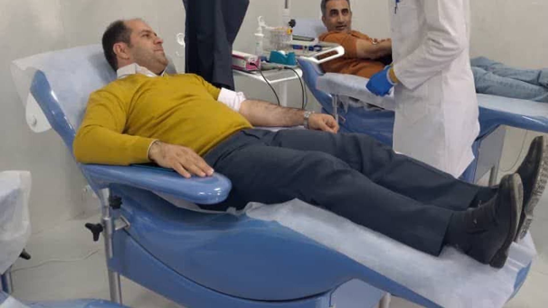 فرماندار از پایگاه انتقال خون شهرستان خمین بازدید کرد