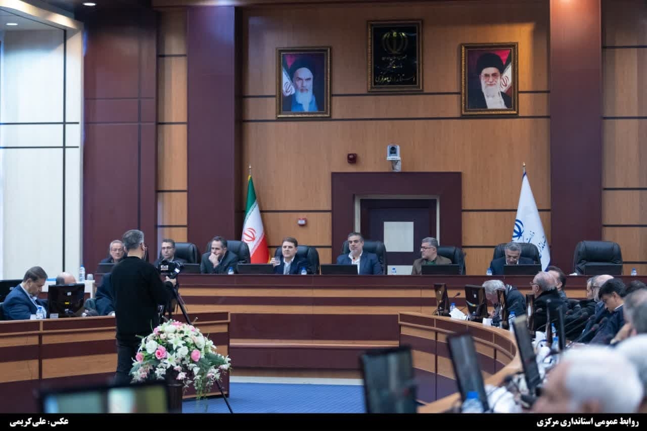 "وفاق" ضرورت اجتناب‌ناپذیر در کشور است/ تفویض اختیار موضوعی به استانداران