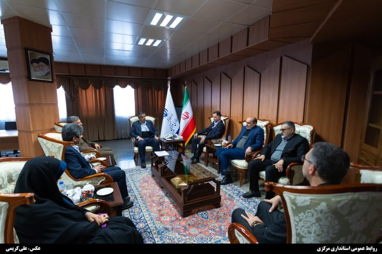 استاندار: نیروی انسانی توانمند و فرهیخته مهم‌ترین ظرفیت استان مرکزی است