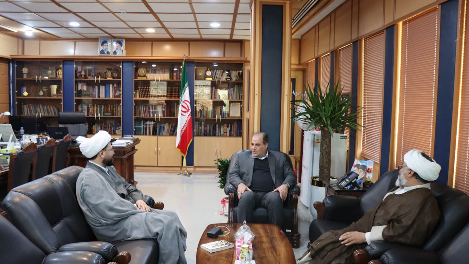 دیدار مدیر کل سازمان تبلیغات اسلامی استان با فرماندار ویژه ساوه