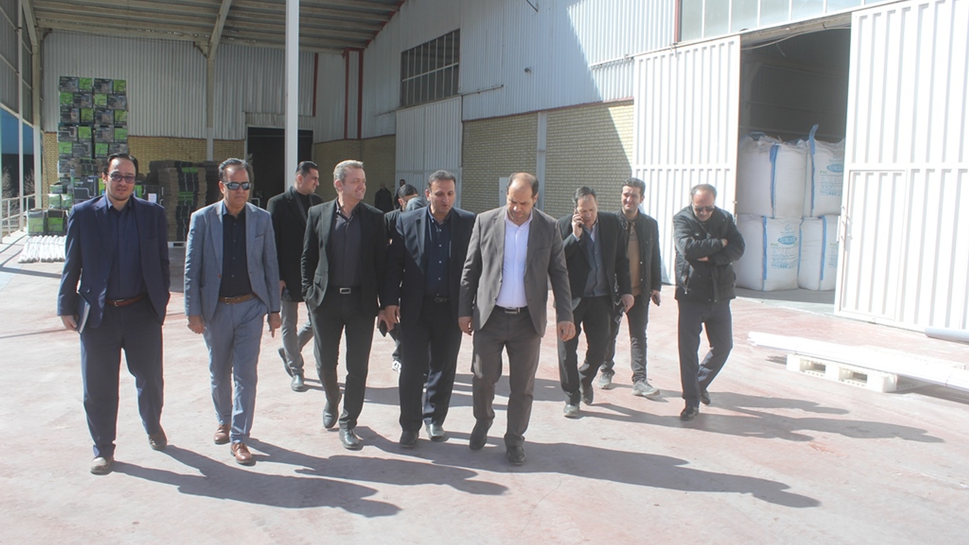 فرماندار از تعدا دی از واحدهای صنعتی شهرستان خمین بازدید کرد