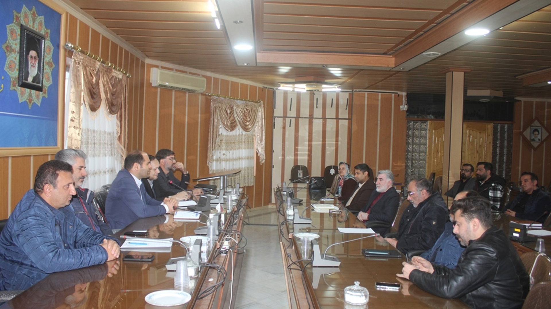 نشست هم اندیشی و بررسی مسائل و مشکلات صنایع شهرستان خمین برگزار شد