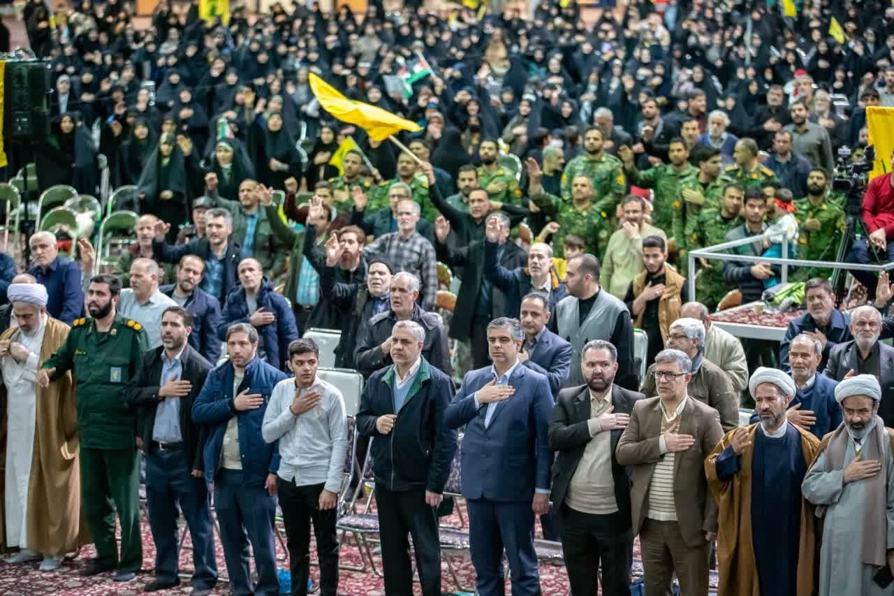 بزرگداشت سید عزیز مقاومت در اراک/ طنین بانگ "لبیک یا نصرالله" در دیار آفتاب