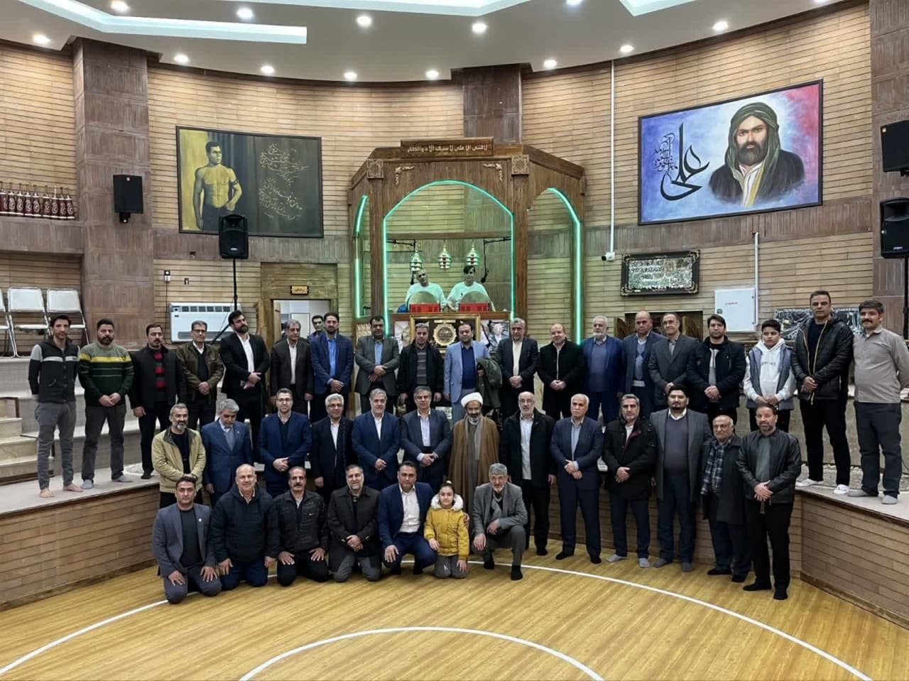 گلریزان جمع‌آوری کمک برای تکمیل زائرسرای استان مرکزی در مشهد مقدس