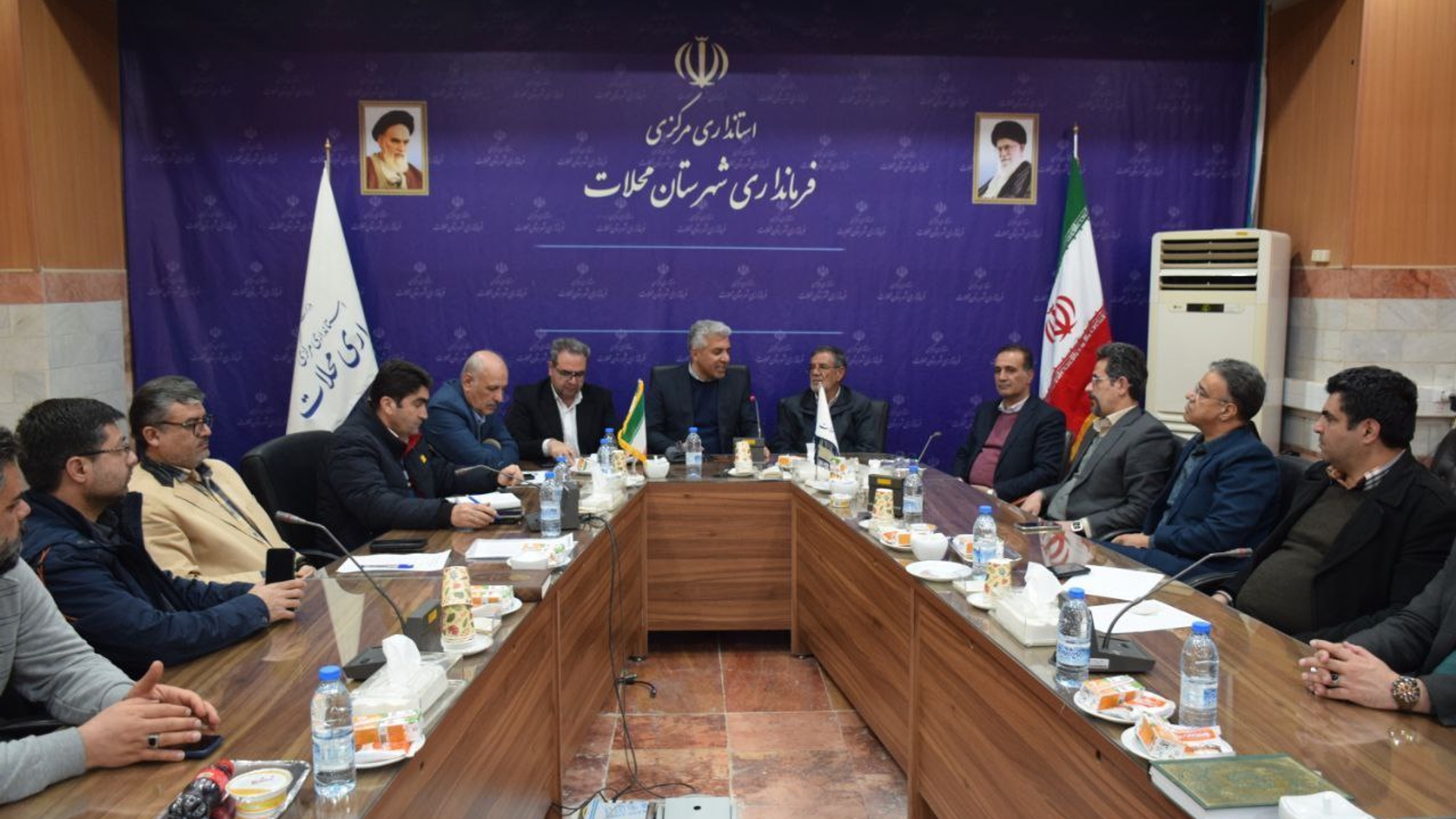 با حضور معاون استاندار مرکزی، جلسه شورای مسکن شهرستان محلات برگزار شد.