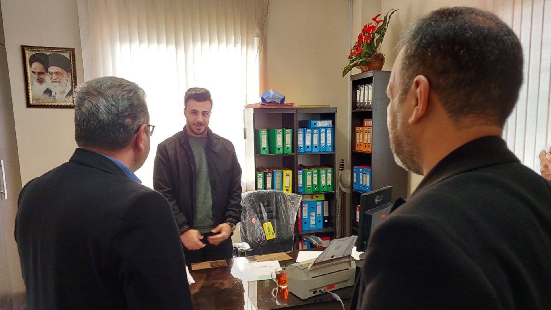 بازدید سرزده سرپرست فرمانداری شهرستان محلات از ادارات بنیاد مسکن انقلاب اسلامی و ورزش و جوانان شهرستان محلات