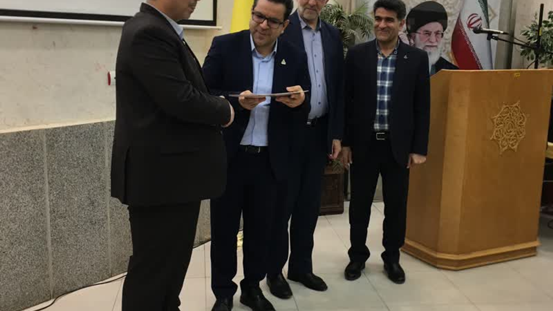 افتتاح مرکزداده و دپارتمان شرکت گاز با حضور استاندار مرکزی و مدیرکل پدافند غیرعامل