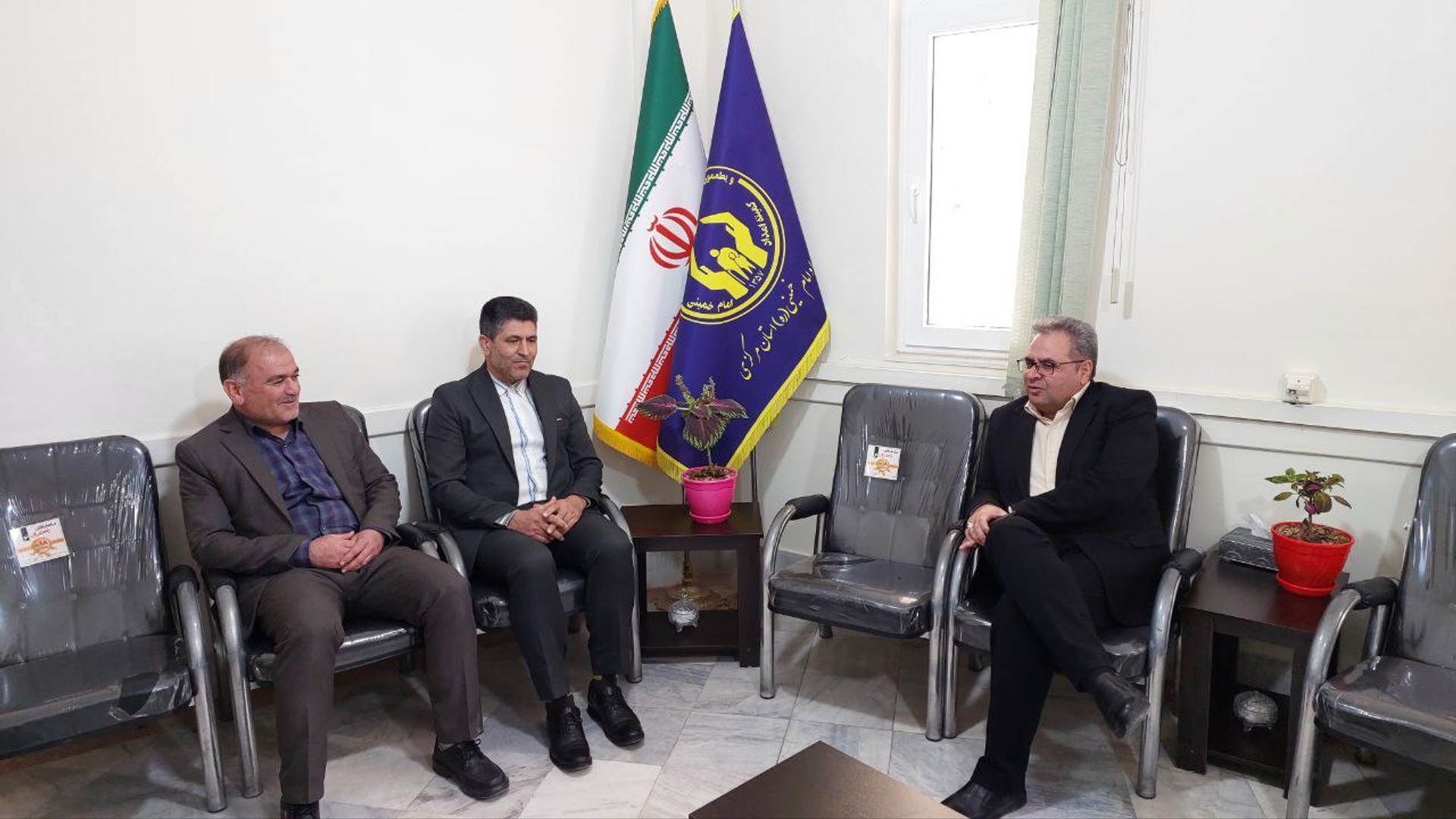 حضور سرپرست فرمانداری شهرستان محلات در اداره کمیته امداد امام خمینی(ره)