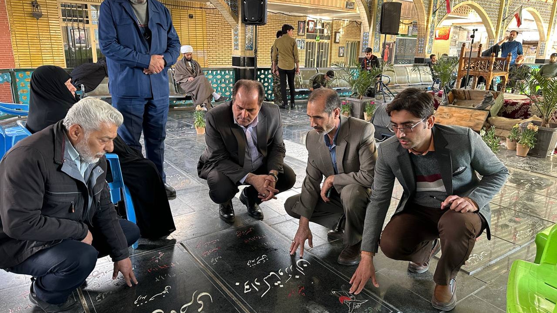 تجدید میثاق فرماندار ویژه ساوه با شهدا در روز بزرگداشت شهید