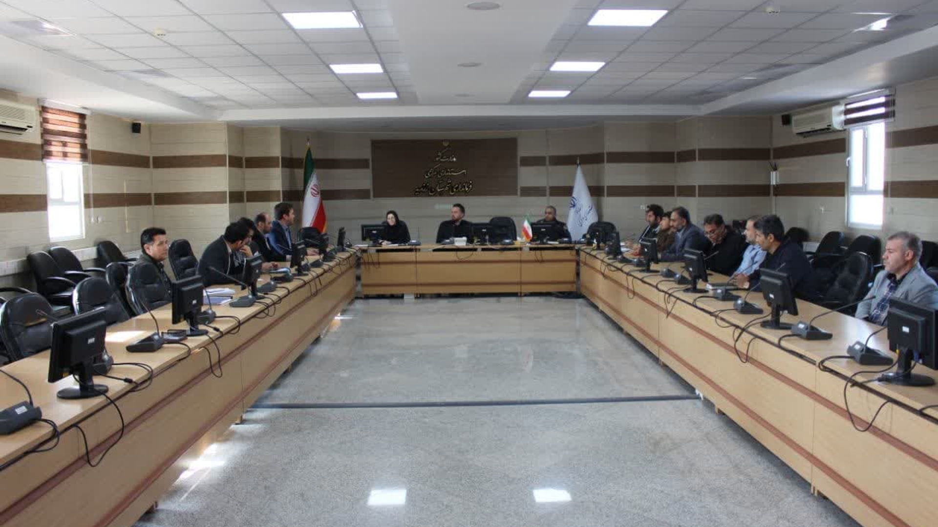 جلسه "پیشگیری و برخورد موثر و فوری با ساخت و سازهای غیرمجاز و تغییر کاربری‌"