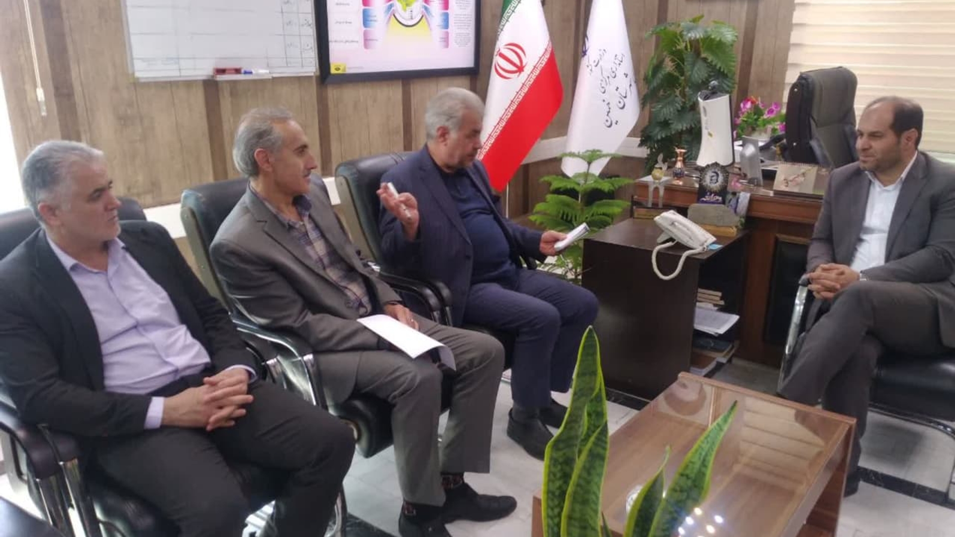 دیدار نوروزی مدیر کل جهاد کشاورزی استان با فرماندار شهرستان خمین برگزار شد