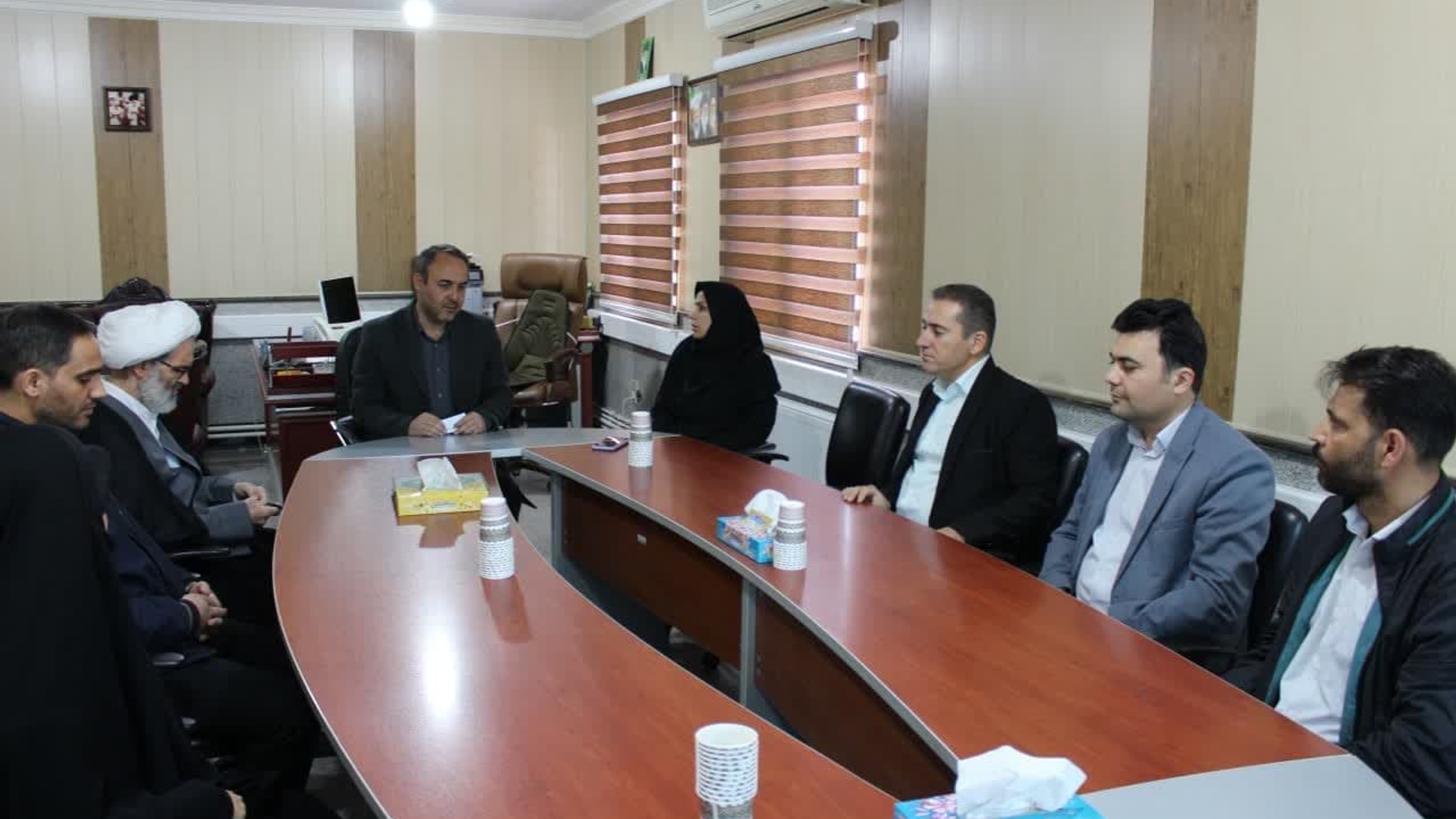 دیدار امام جمعه و شهردار و اعضای شورای اسلامی شهر پرندک با فرماندار