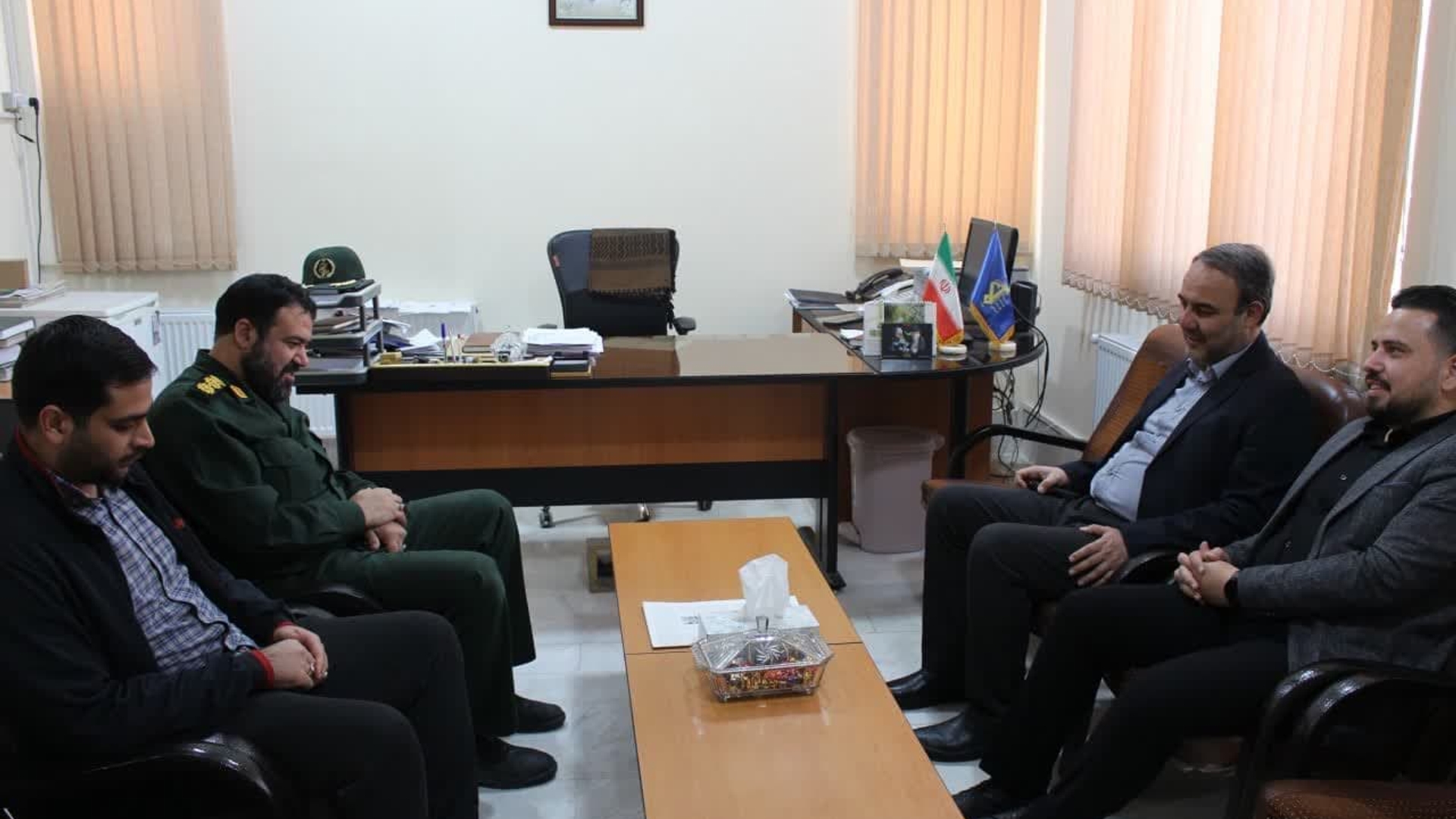 دیدار نوروزی فرماندار با فرمانده ناحیه مقاومت بسیج شهرستان