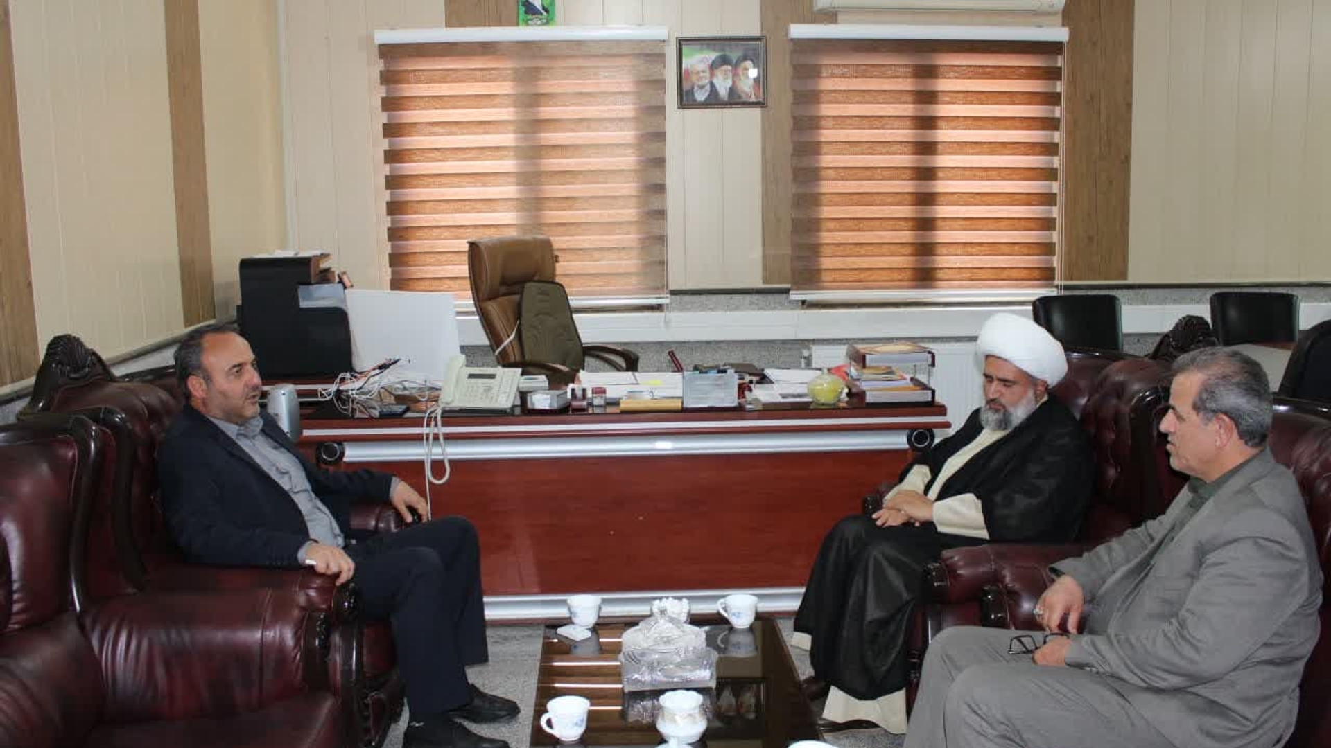 دیدار نوروزی امام جمعه زاویه با فرماندار