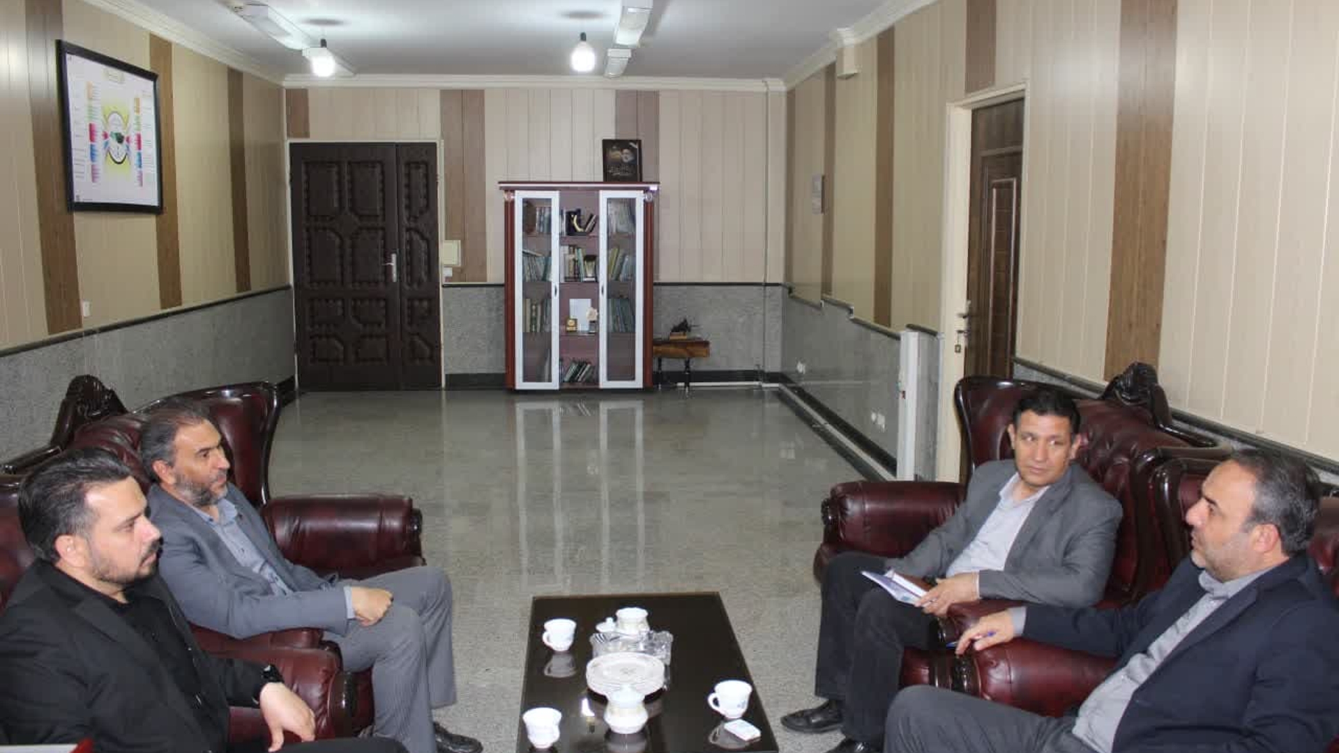 دیدار رئیس منابع آب و مدیر شهرک صنعتی با فرماندار