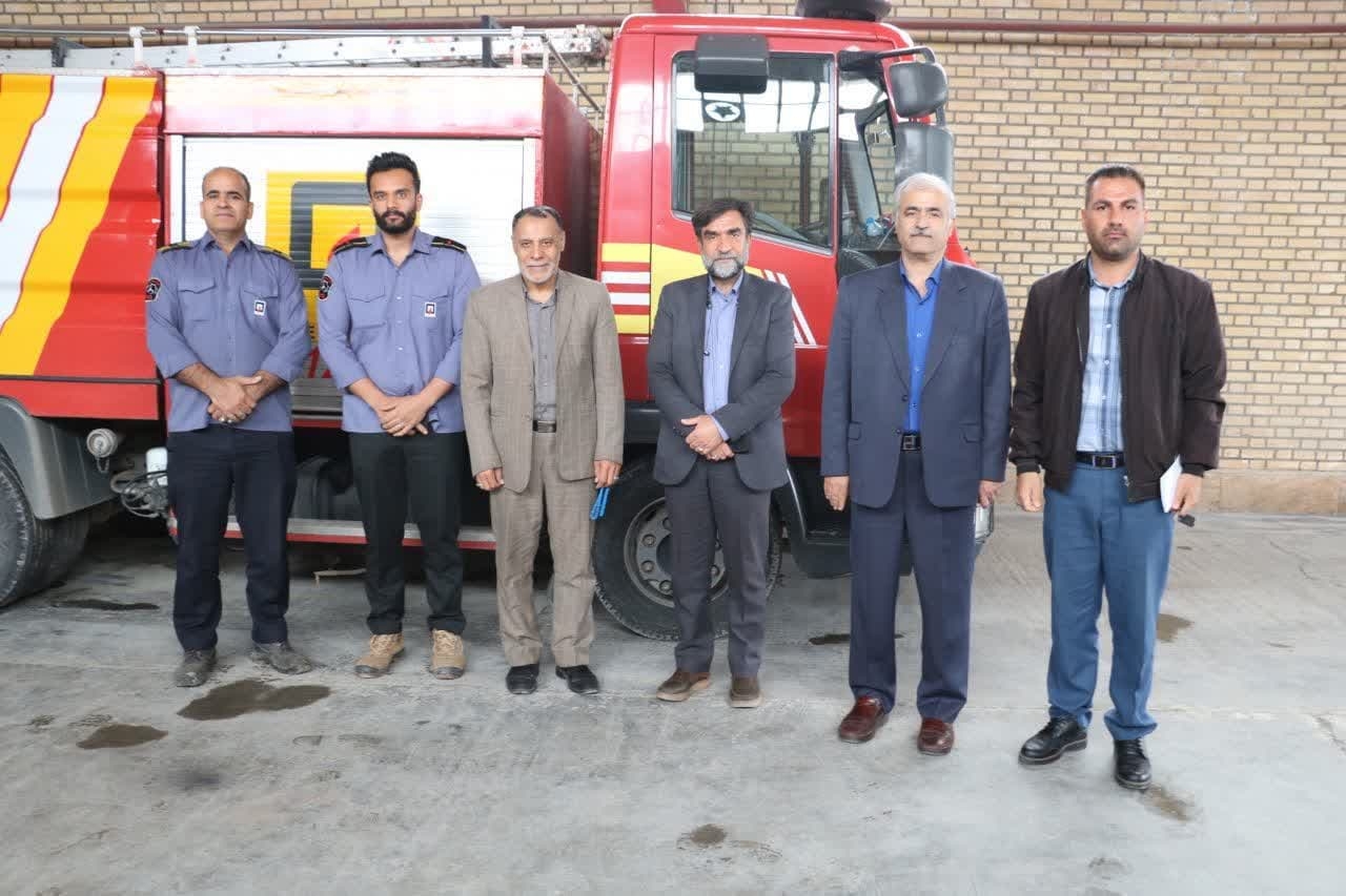 بازدید دکتر حمیدی فرماندار شهرستان ارام از ایستگاه آتش نشانی روستای خیر آّباد