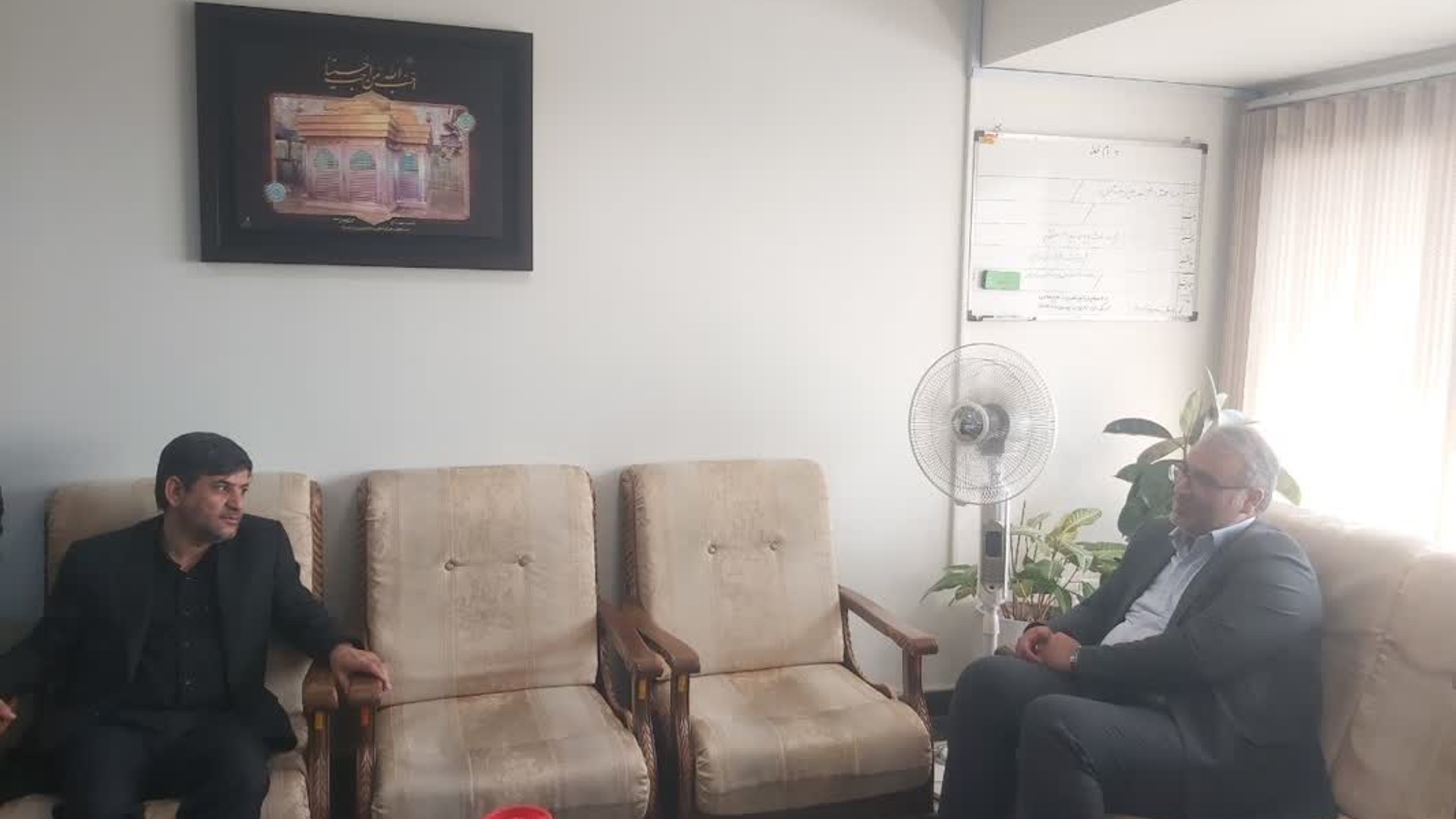 پیگیری تحقق تخصیص و جذب اعتبارات پروژه های عمرانی و زیرساختی روستاهای بخش مرکزی آشتیان