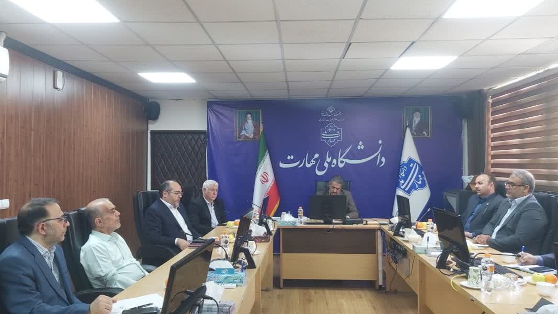 حضور در دانشگاه ملی مهارت