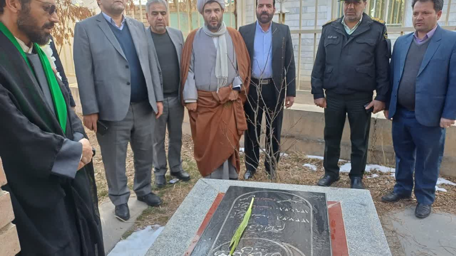 ادای احترام به مقام شامخ شهدای روستای فضل آباد