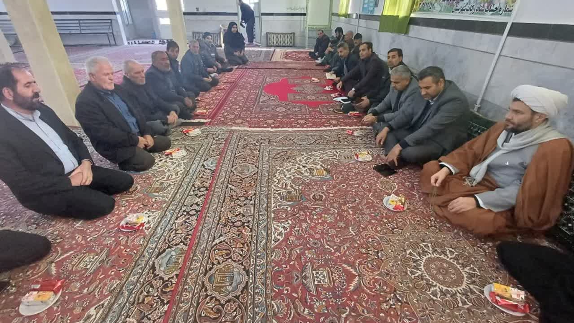 دیدار مردمی  مسئولین شهرستان با اهالی روستای فضل آباد