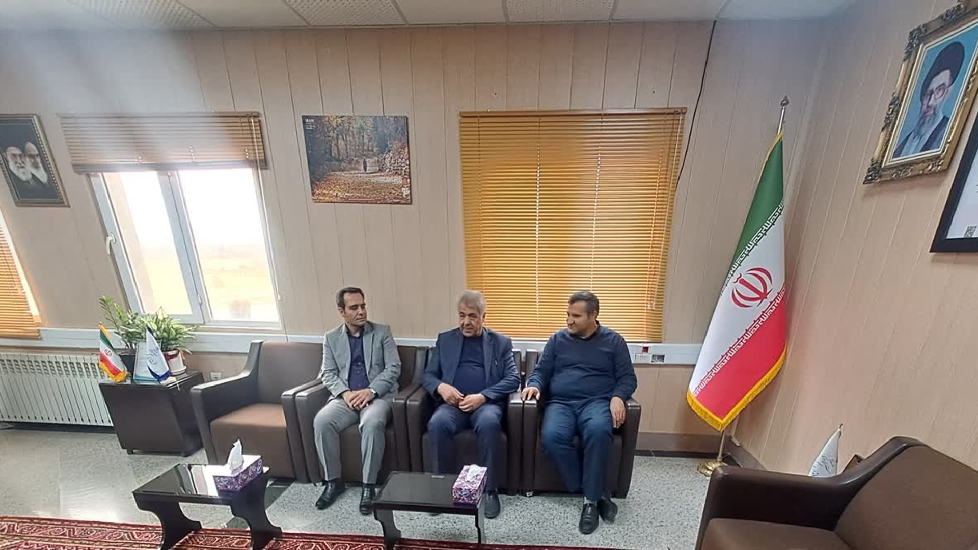 🔰نشست مدیرکل جهاد کشاورزی استان با فرماندار