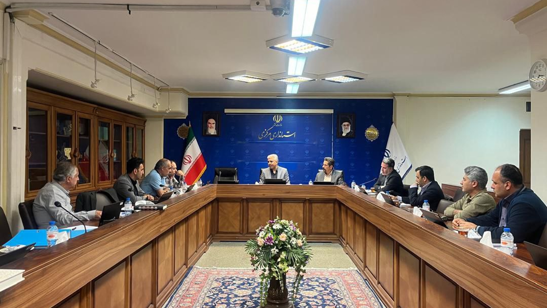 جلسه بررسی مشکلات پروژه ۸۱۰۰ واحدی اراک برگزار شد.