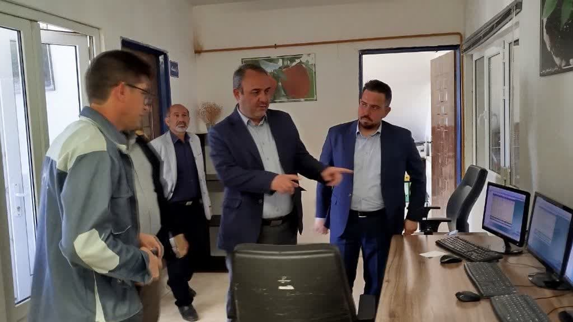 بازدید سرپرست فرمانداری شهرستان زرندیه از مجتمع کشت و صنعت زرین کشت