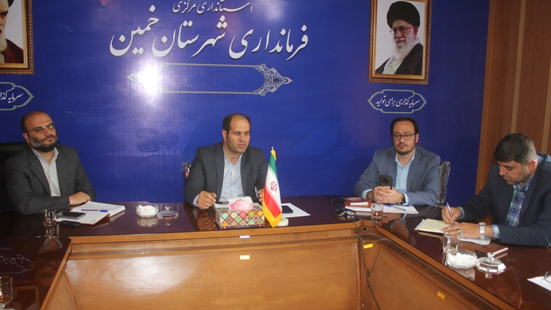 جلسه ساماندهی صنوف مزاحم شهرستان خمین برگزار شد