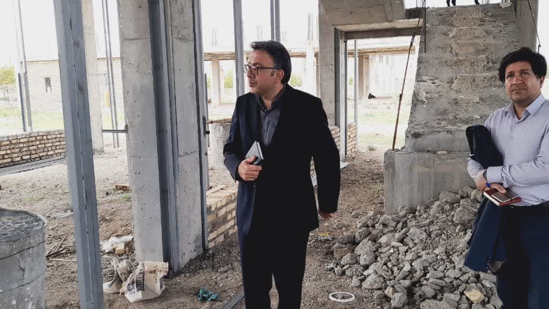 ارزیابی آخرین وضعیت میدانی و تسریع در راه اندازی مجتمع اداری شهرستان فراهان