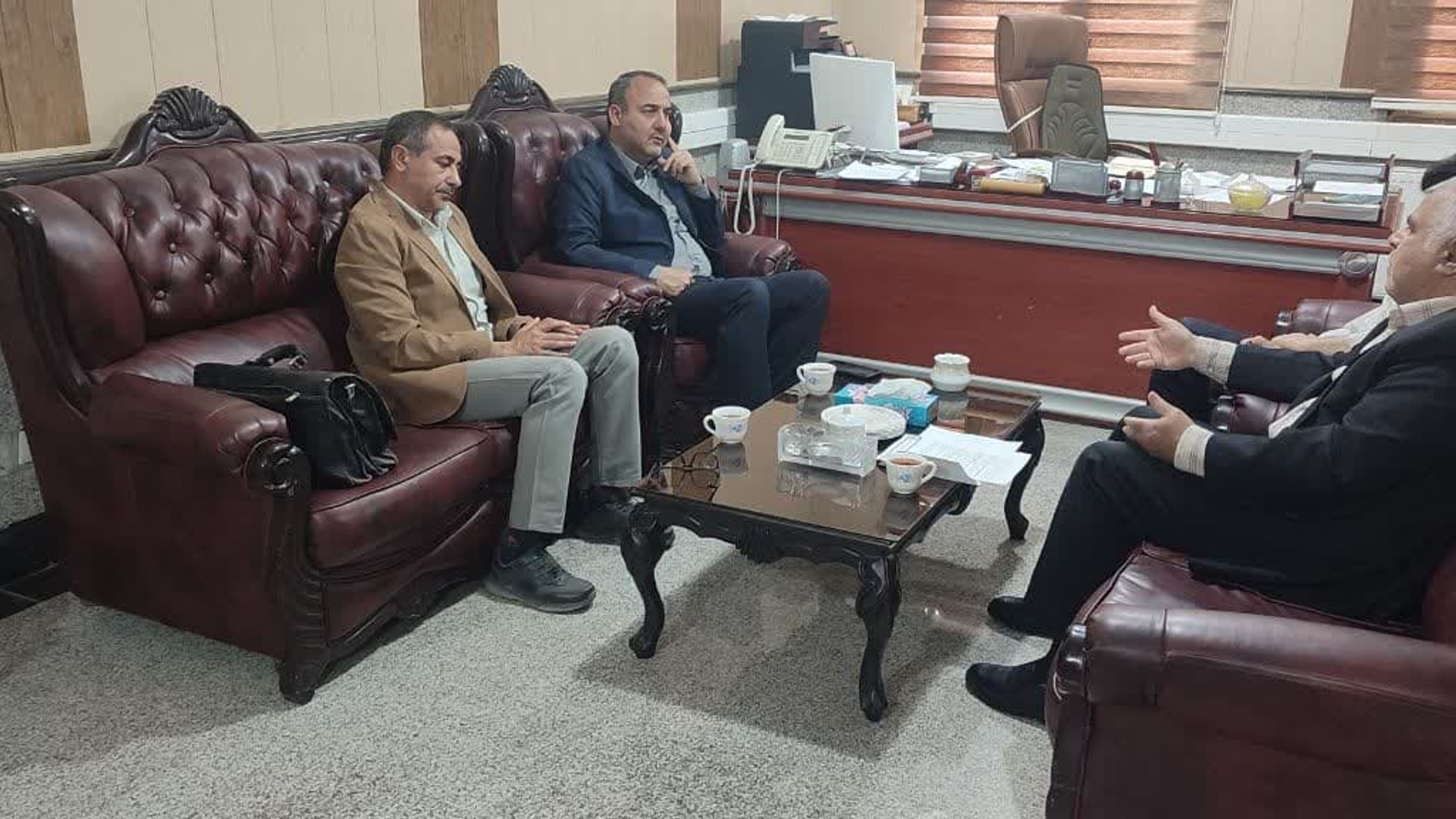 دیدار فرماندار با تعدادی از صاحبان صنایع شهرستان